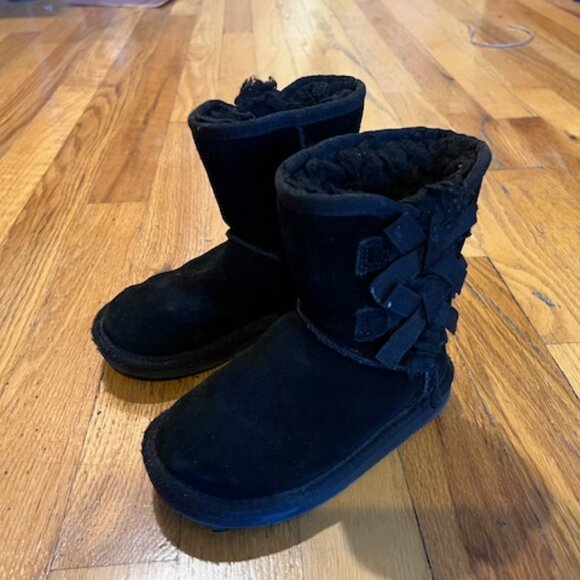 Koolaburra by UGG Girls' Victoria Short Boot - Black size 7 - Picture 1 of 4